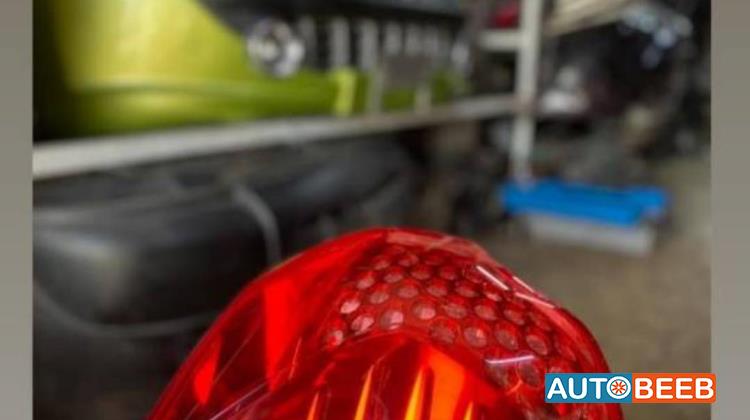 ضوء خلفي يمين بيجو 3008 2012 2013 2014 2015 2016