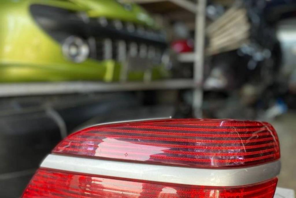 ضوء خلفي شمال بيجو 406 2000 2001 2002 2003 2004