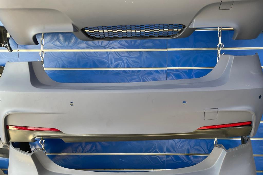 Body  Bumper BMW 320