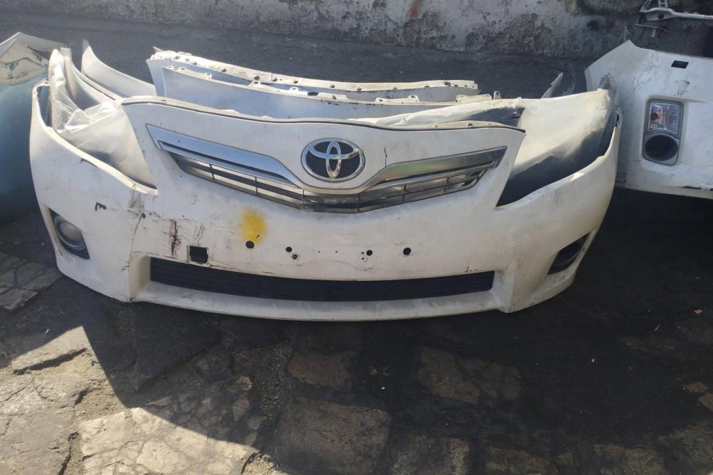 طمبون امامي تويوتا كامري 2010 2011