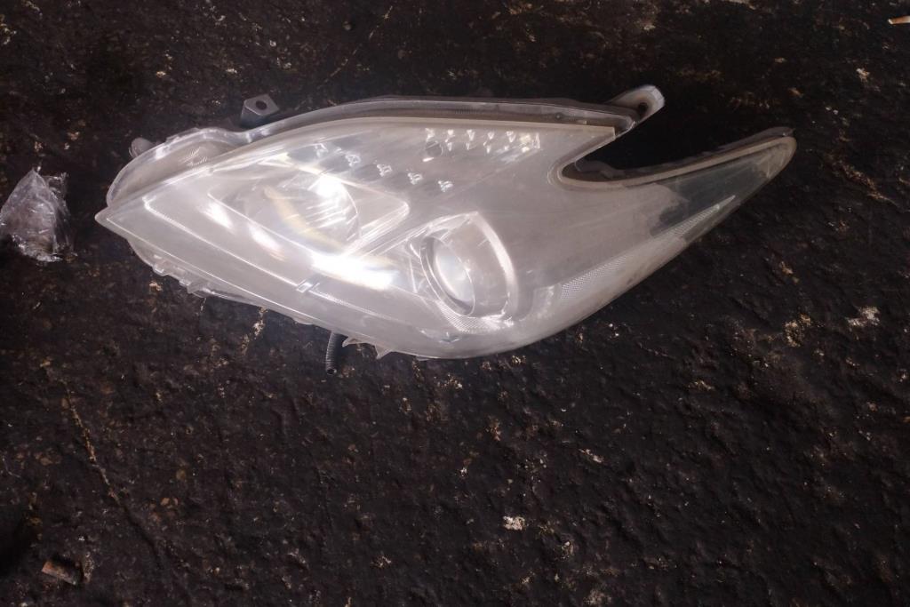 Lights Front light Toyota Prius