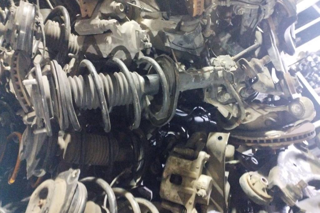 صنبرص امامي تويوتا بريوس 2010 2011 2012 2013 2014 2015