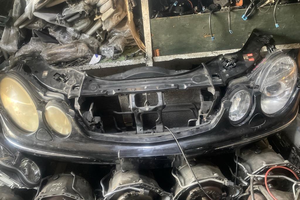 Body  Bumper Mercedes Benz E200