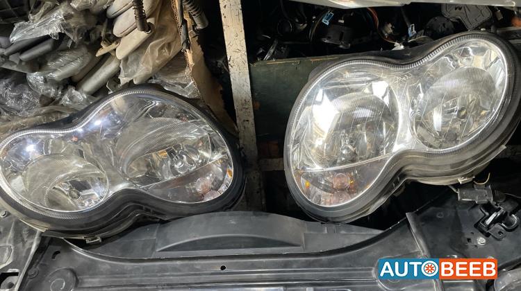 ضوء امامي يمين شمال مرسيدس c200 2004 2005 2006