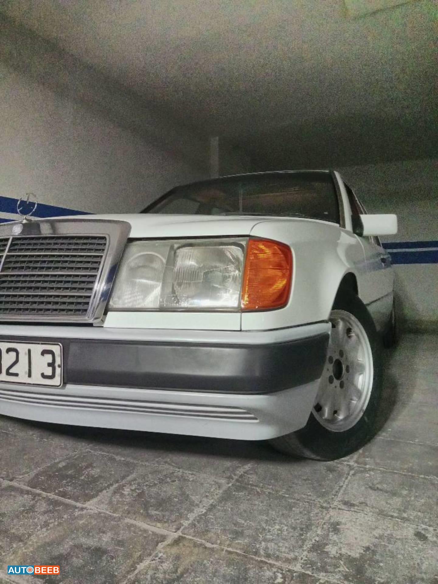 Mercedes Benz E200 1987