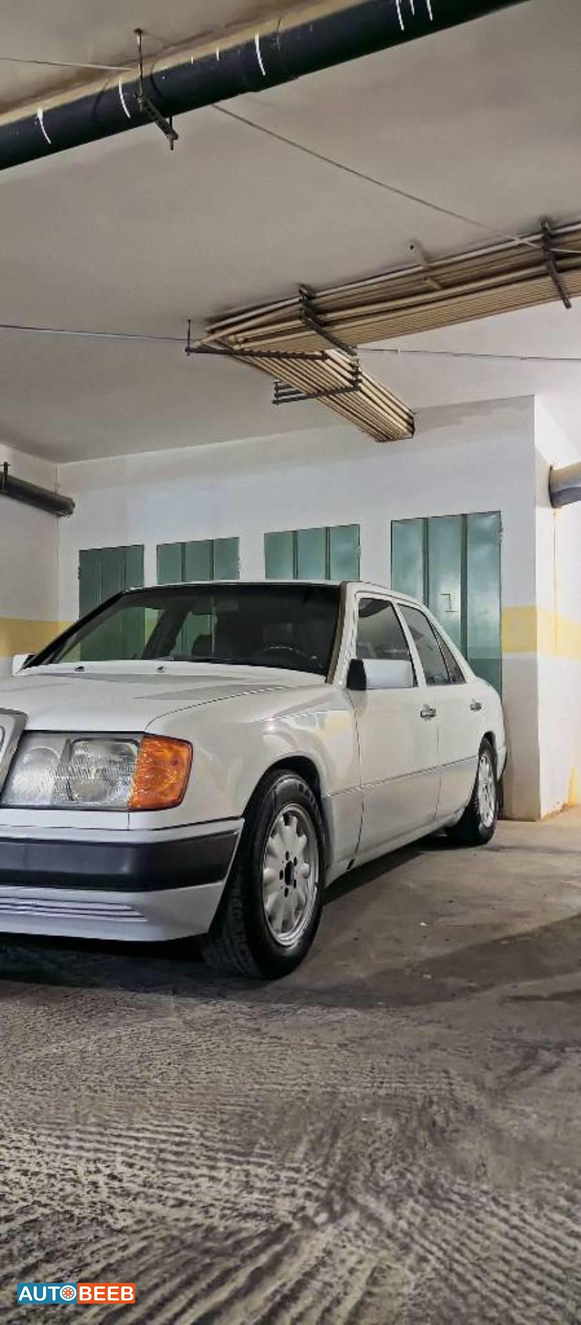 Mercedes Benz E200 1987