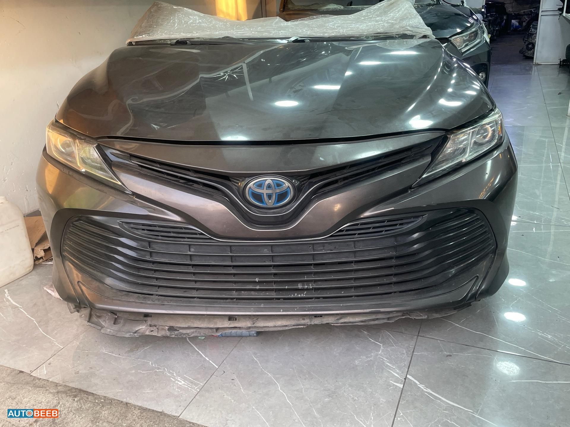 بوز امامي تويوتا كامري 2018 2019 2020 2021