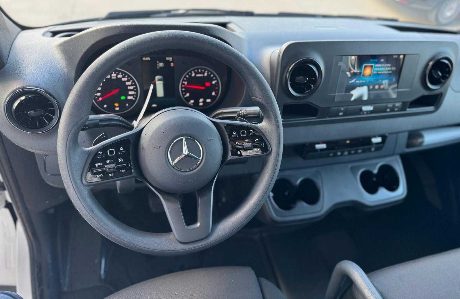 Chassis Mercedes Benz 2023