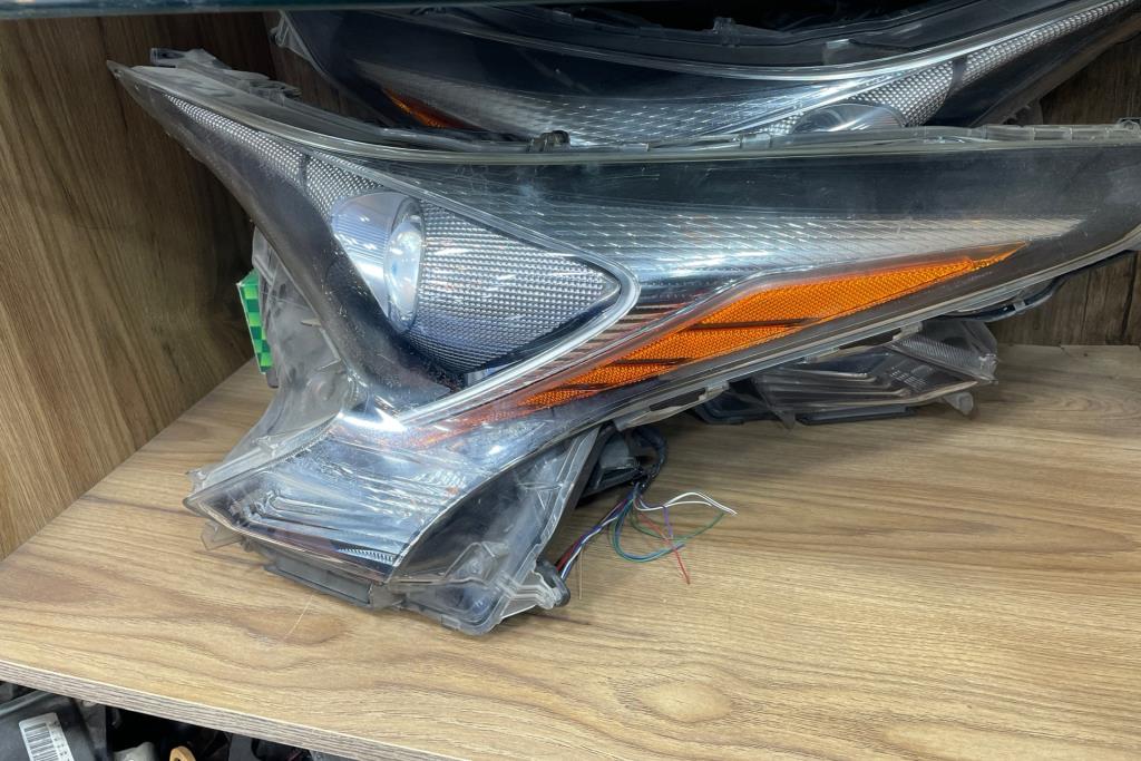 Lights Front light Toyota Prius