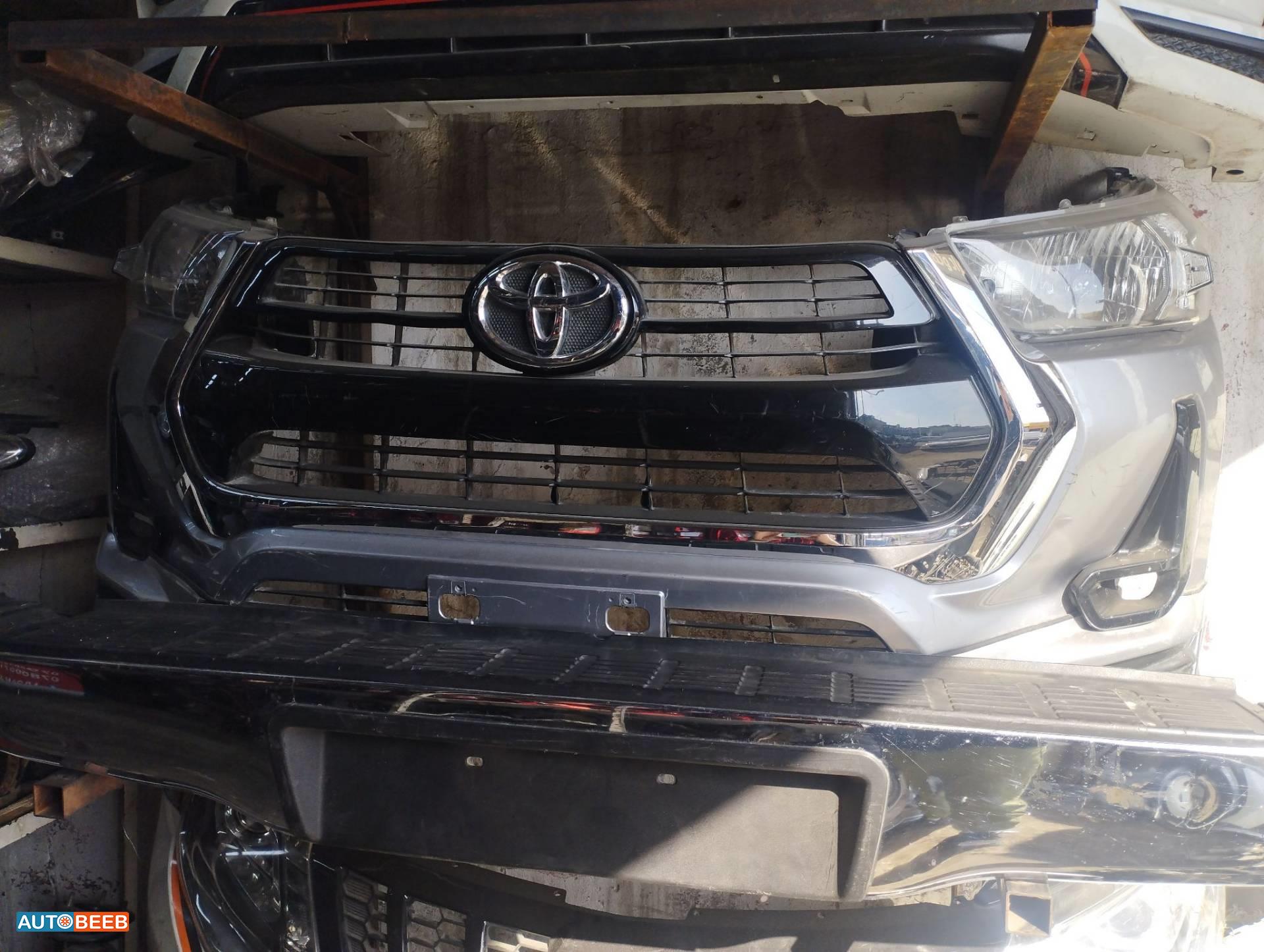 طمبون امامي اضويه اماميه يمين شمال هايلوكس 2021 2022