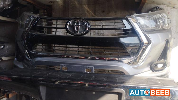 طمبون امامي اضويه اماميه يمين شمال هايلوكس 2021 2022