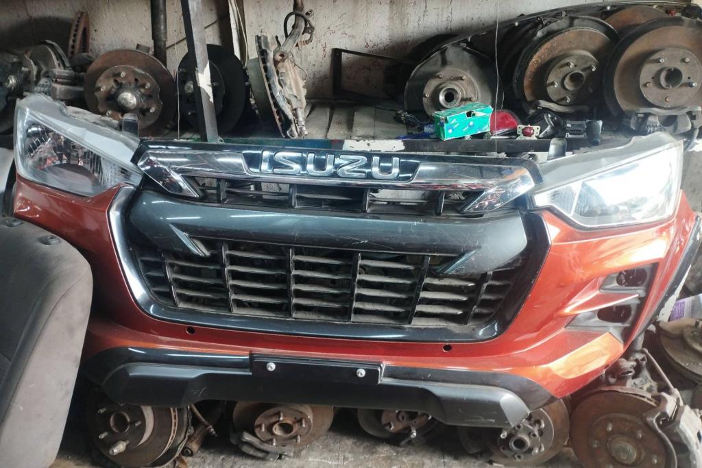 Body  Bumper Isuzu D-Max