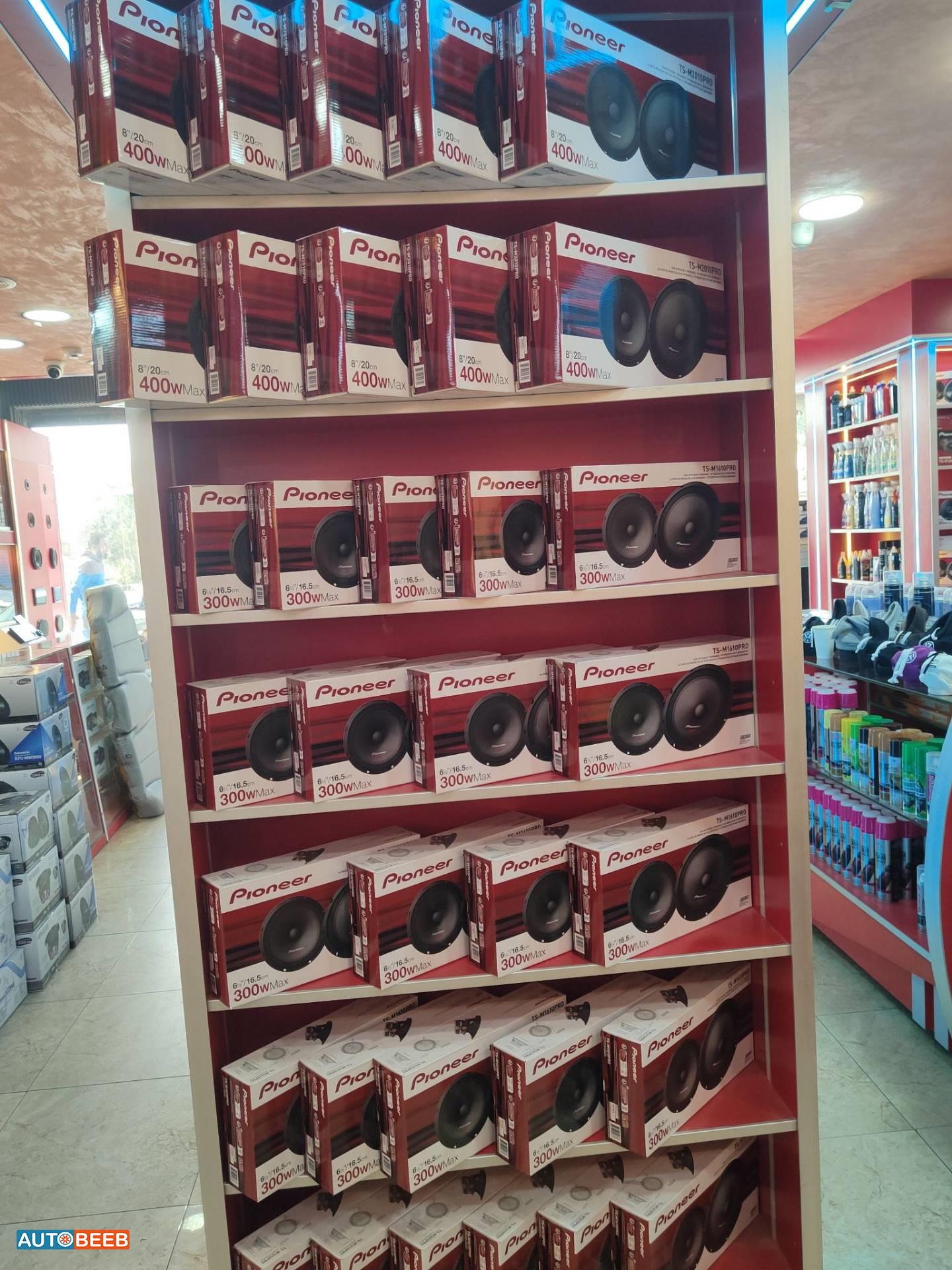 سماعات خلفية بطاين pioneer 300 400