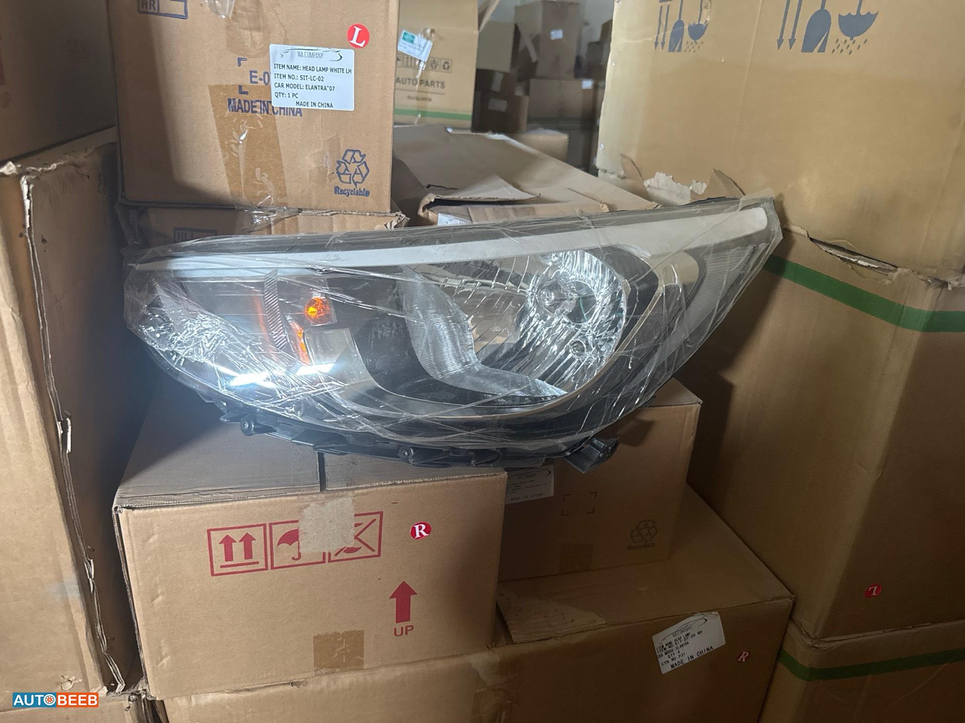 ضوء امامي هونداي اكسنت متوفر يمين شمال 2014 2015