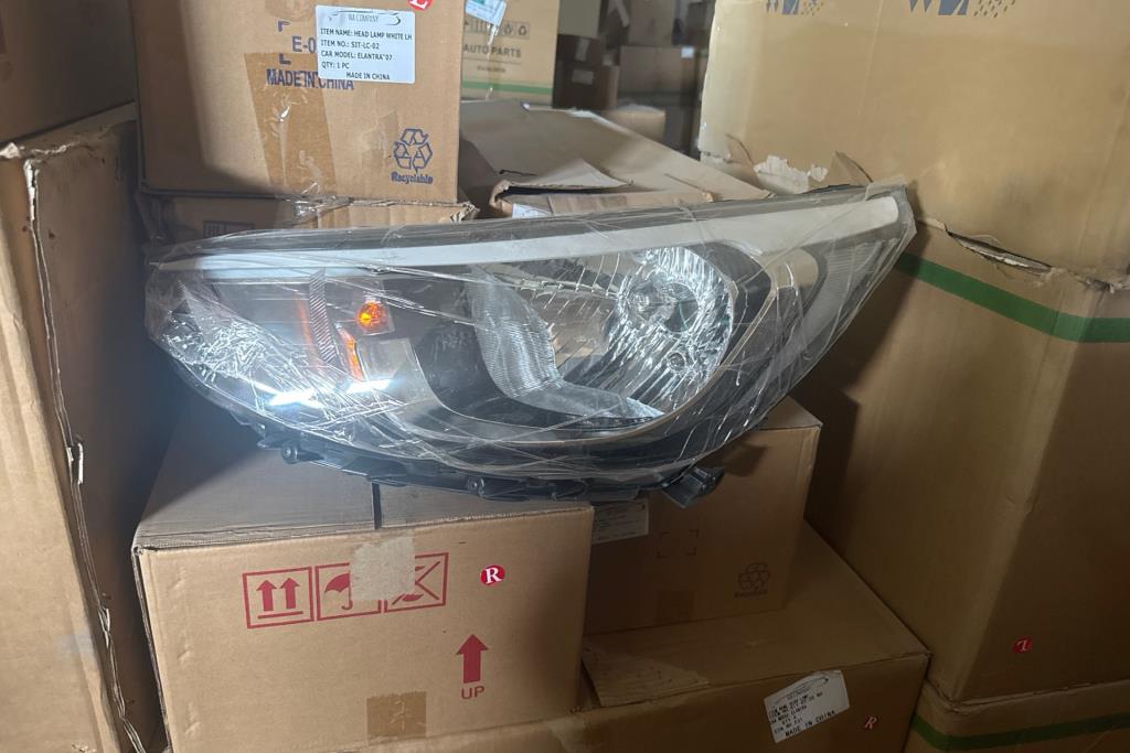 Lights Front light Hyundai Accent