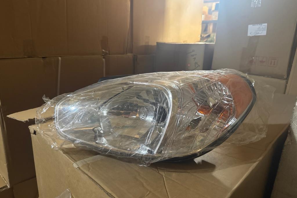 Lights Front light Hyundai Accent