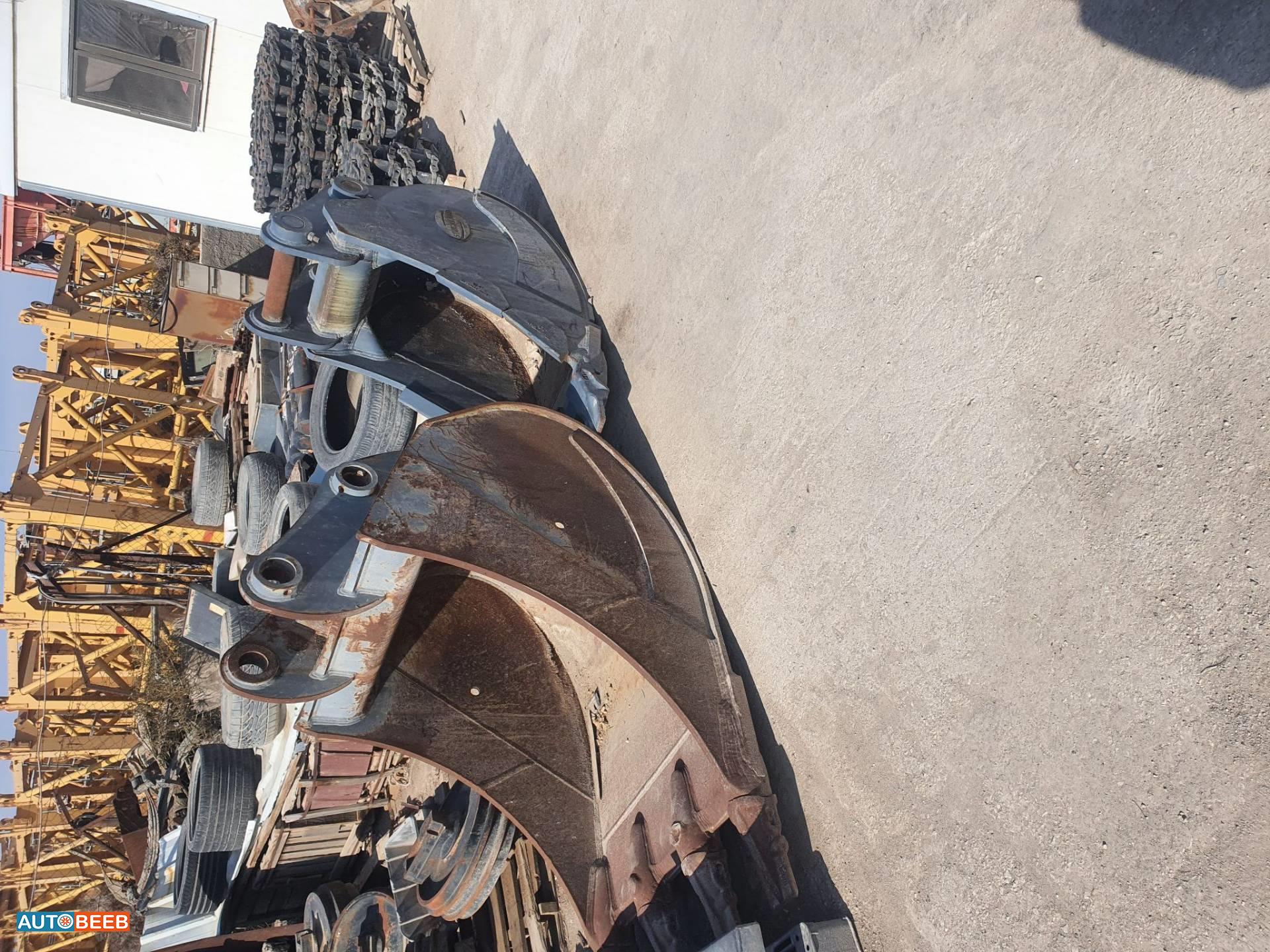  Excavator Equipment Komatsu 