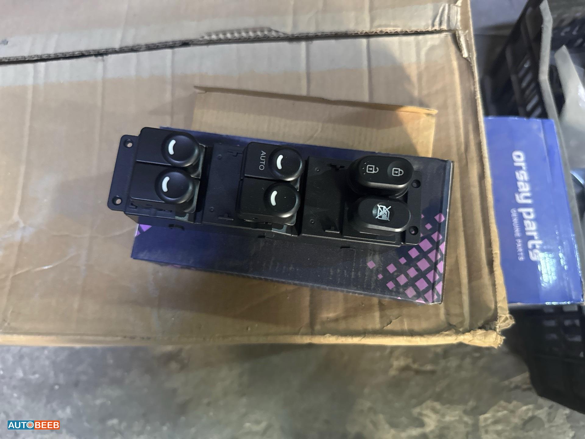 Cabin  Control buttons Hyundai Accent