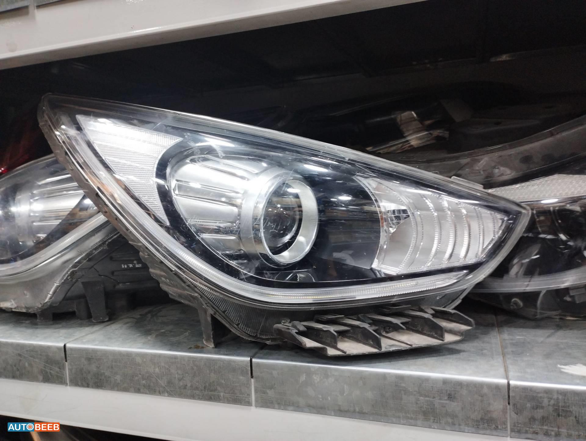  ضوء امامي شمال كيا نيرو 2017