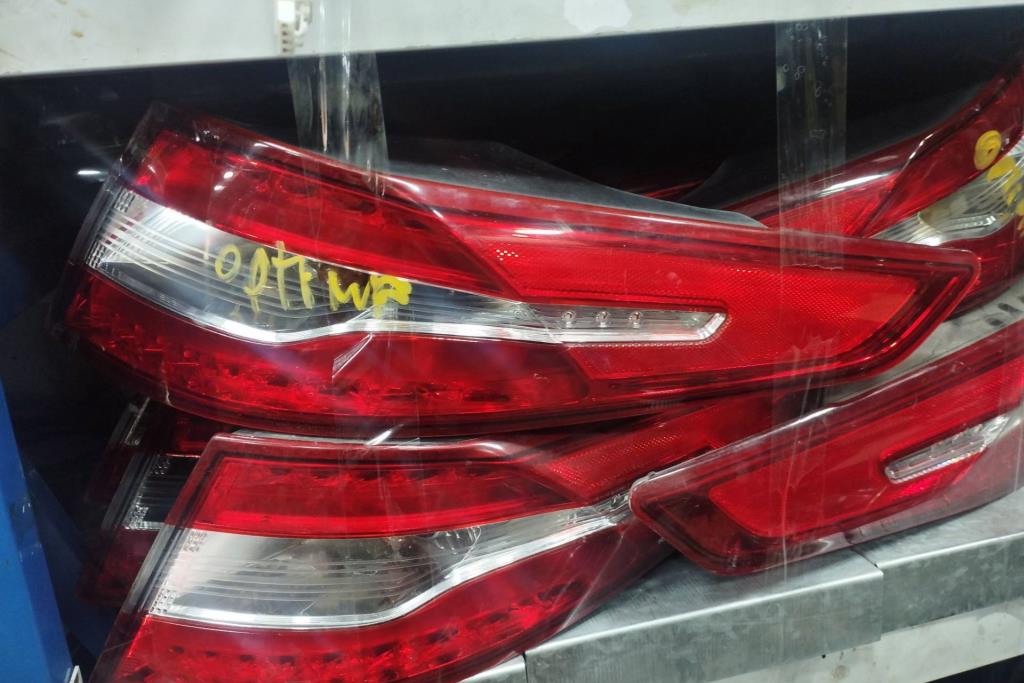 ضوء خلفي يمين كيا اوبتما 2011 2012 2013 2014 2015