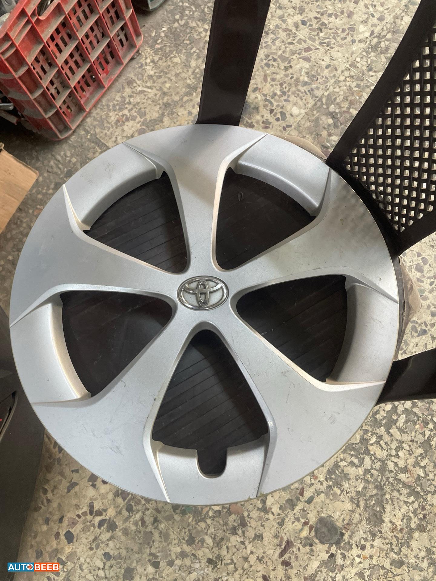 Wheel and Rims Wheel Covers  Toyota Prius