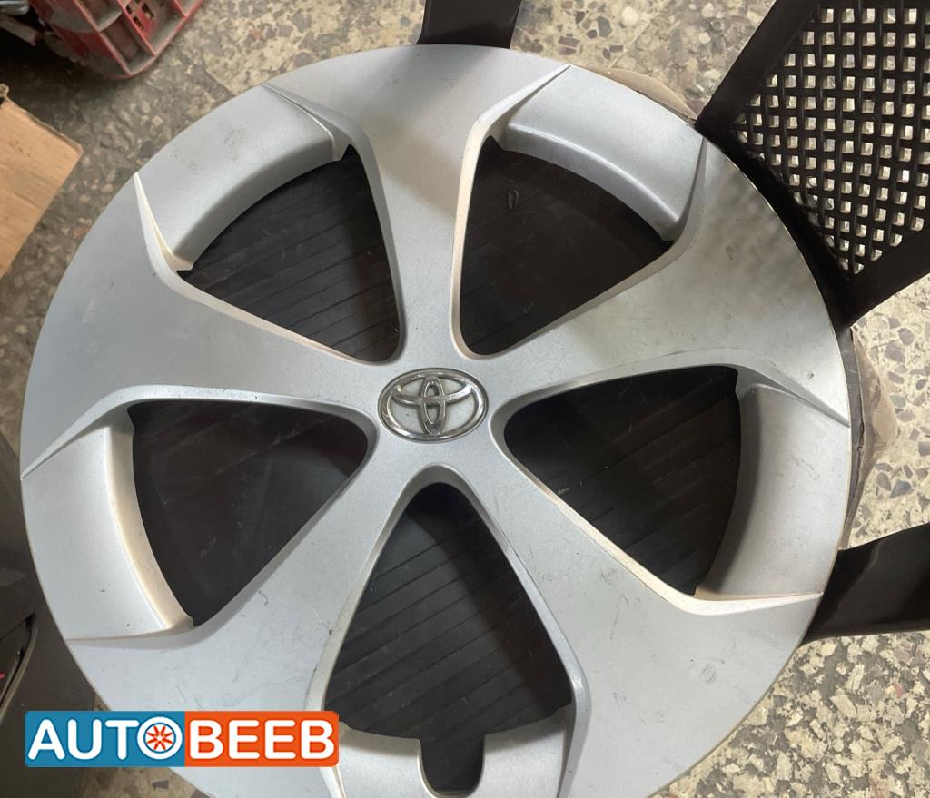 Wheel and Rims Wheel Covers  Toyota Prius