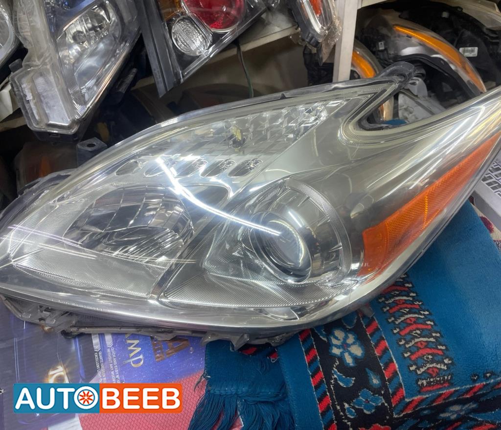 ضوء امامي يمين و يوجد شمال تويوتا بريوس 2010 2011 2012 2013 2014 2015