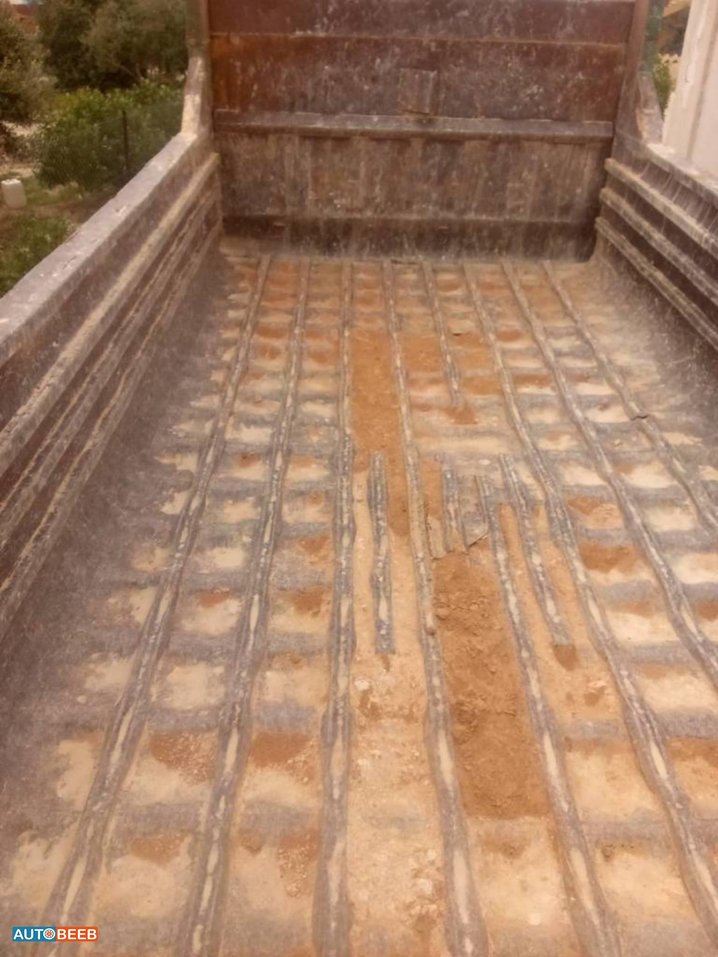 Tipper Mercedes Benz 1985