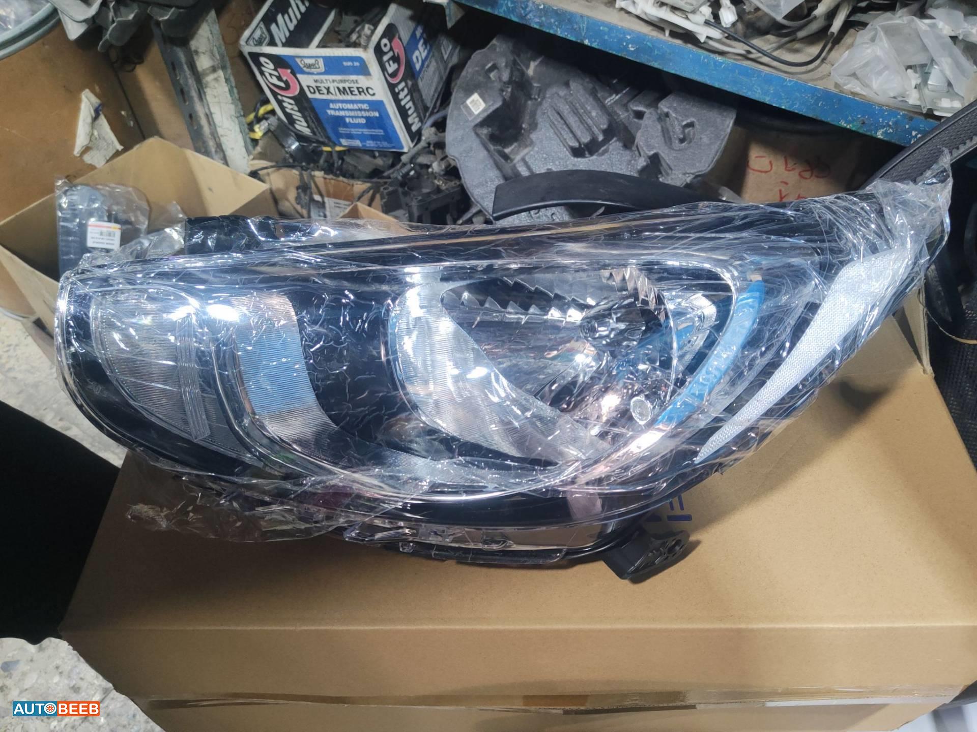 Lights Front light Hyundai Accent