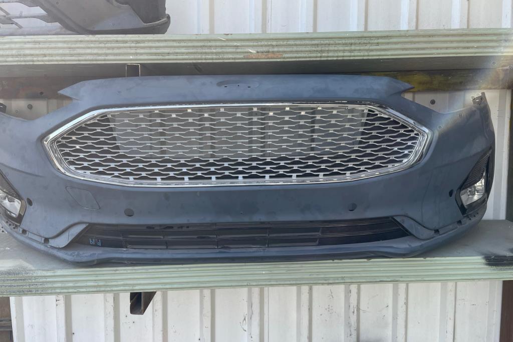 Body  Bumper Ford Fusion