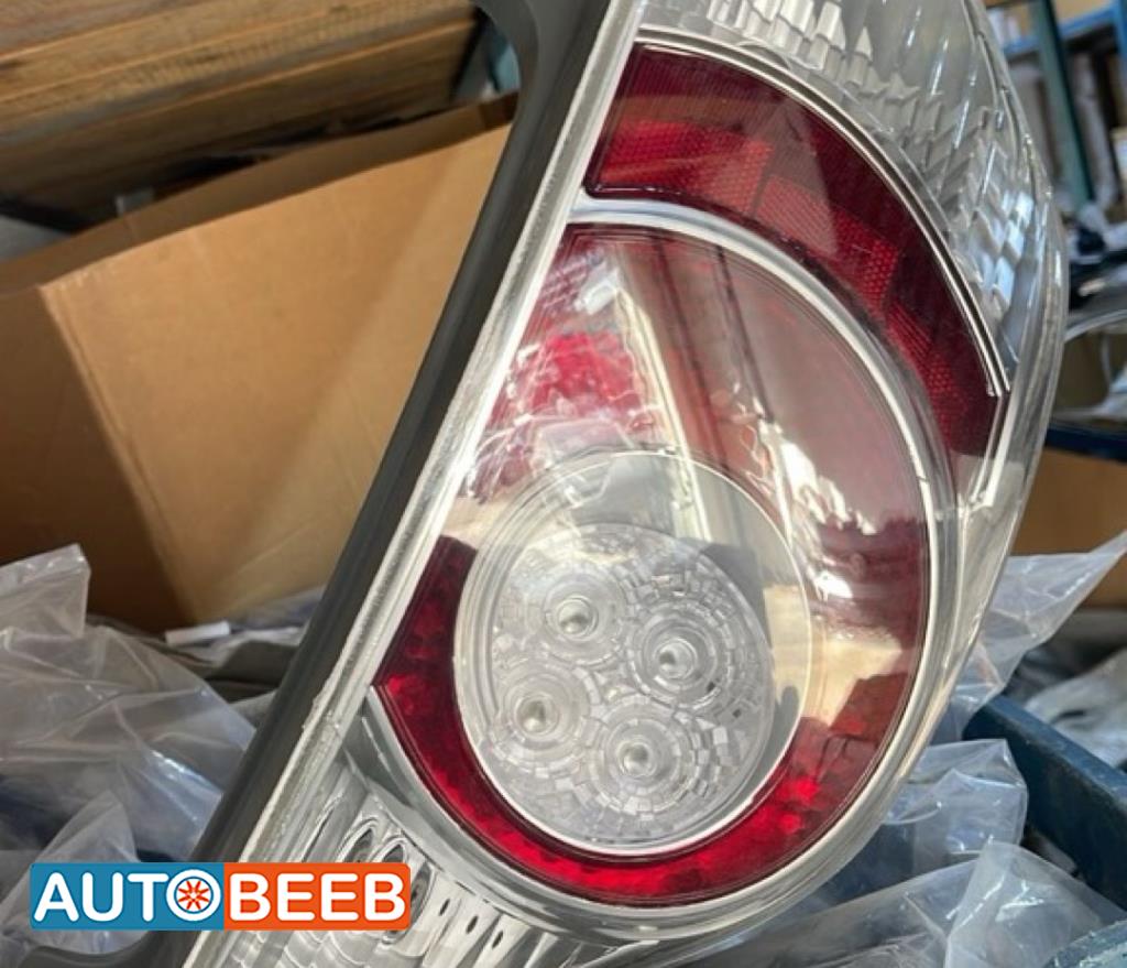 Lights Front light Toyota Prius C