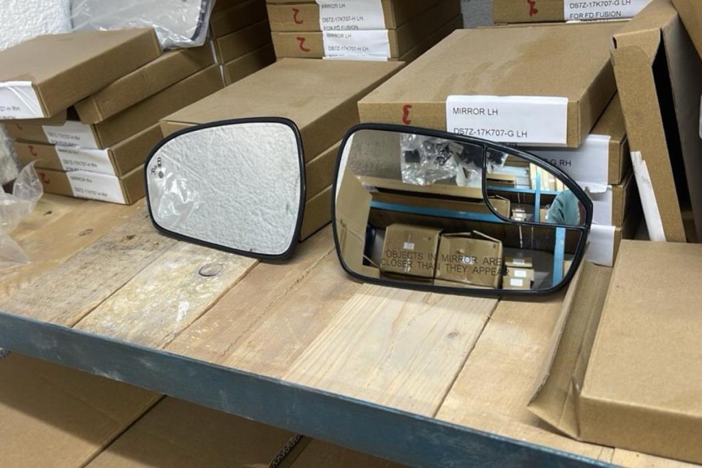 Body  Glass Ford Fusion