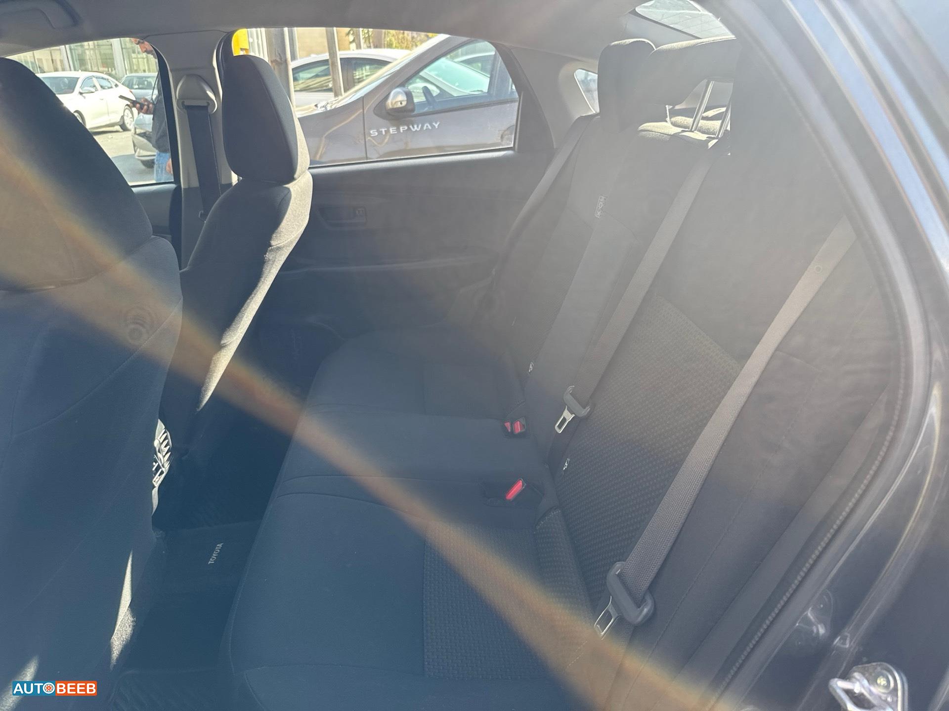 تويوتا ياريس 2025