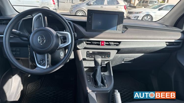 تويوتا ياريس 2025