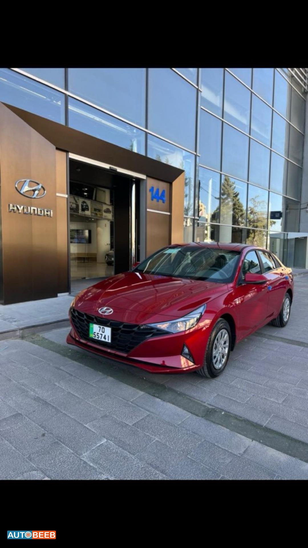 Hyundai Elantra 2025