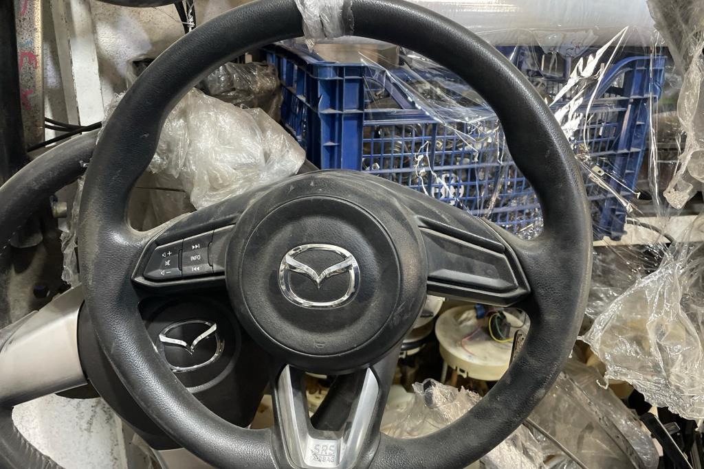 Cabin  Steering Wheel Mazda 3
