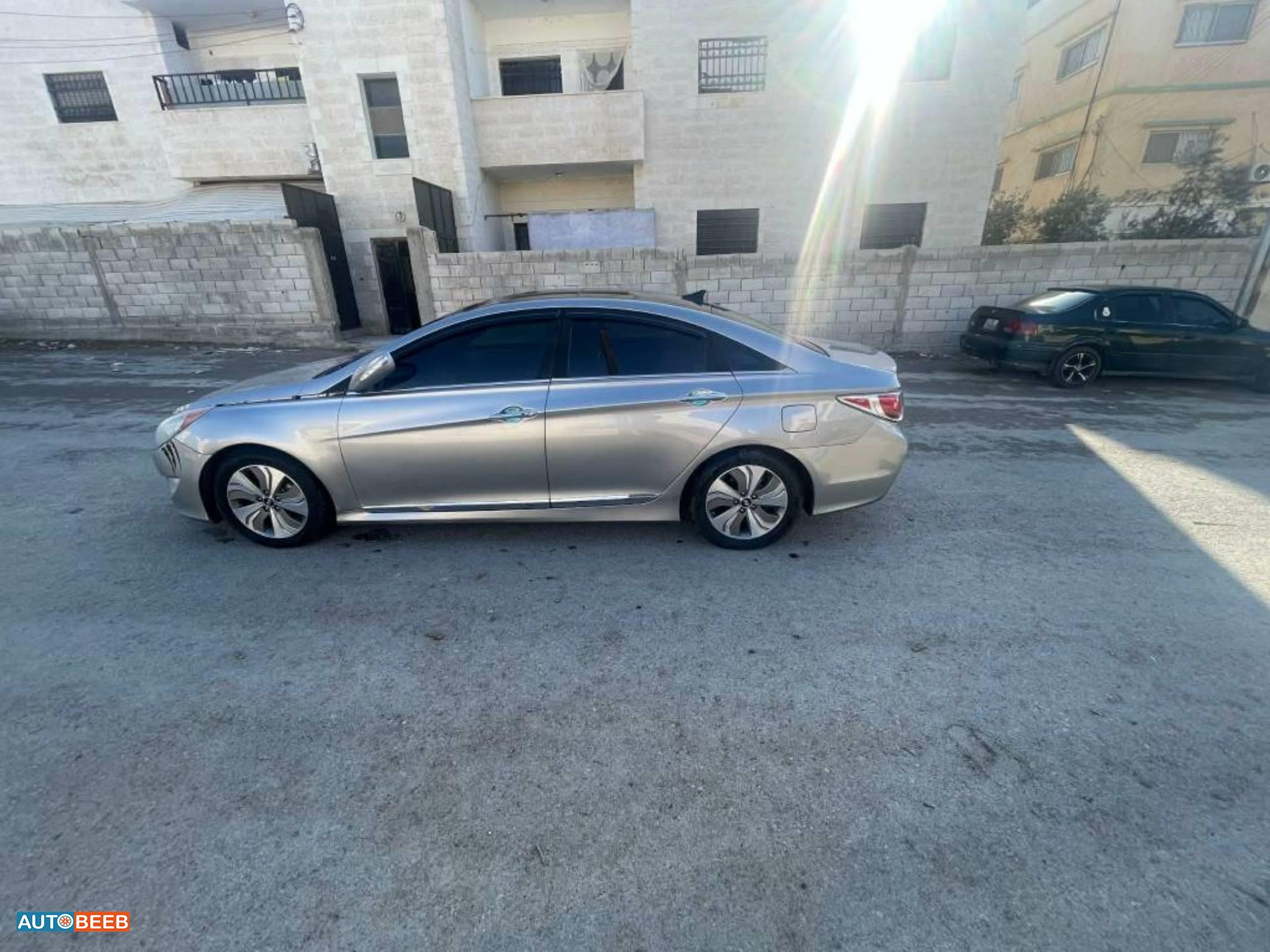 Hyundai Sonata 2013