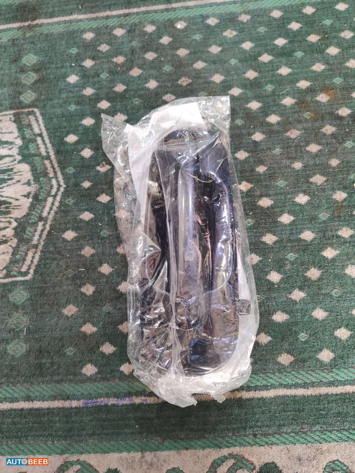 يد باب خارجي امامي شمال هوندا cr v 1997 1998 1999 2000 2001