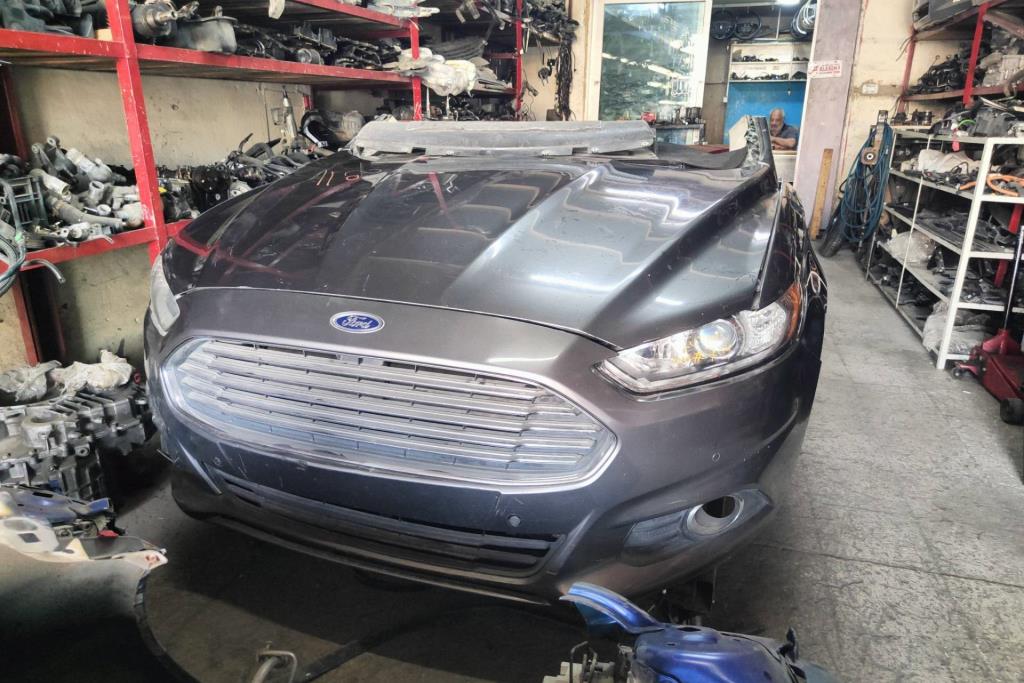 Body  Bumper Ford Fusion