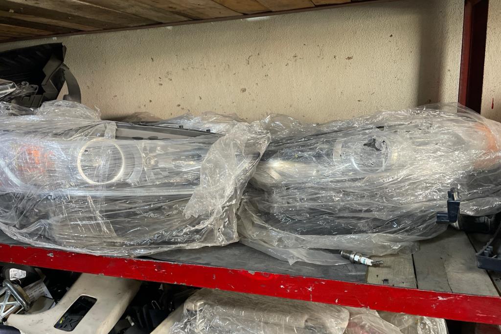 ضوء امامي يمين شمال فورد فيوجن 2015 2016 2017