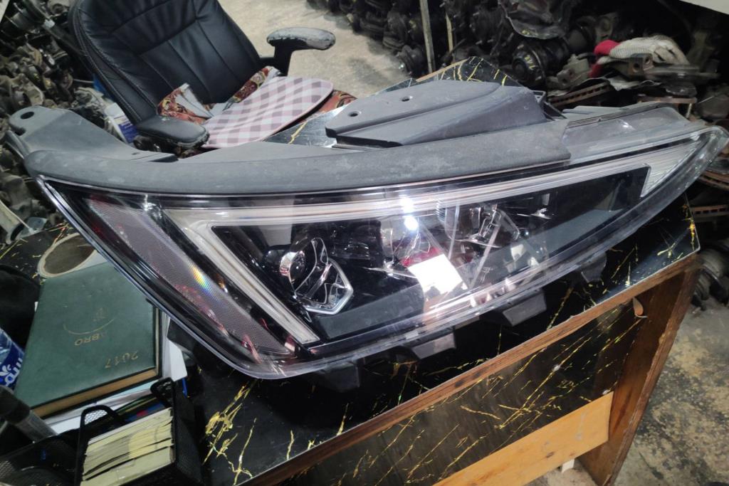 Lights Front light Hyundai Elantra