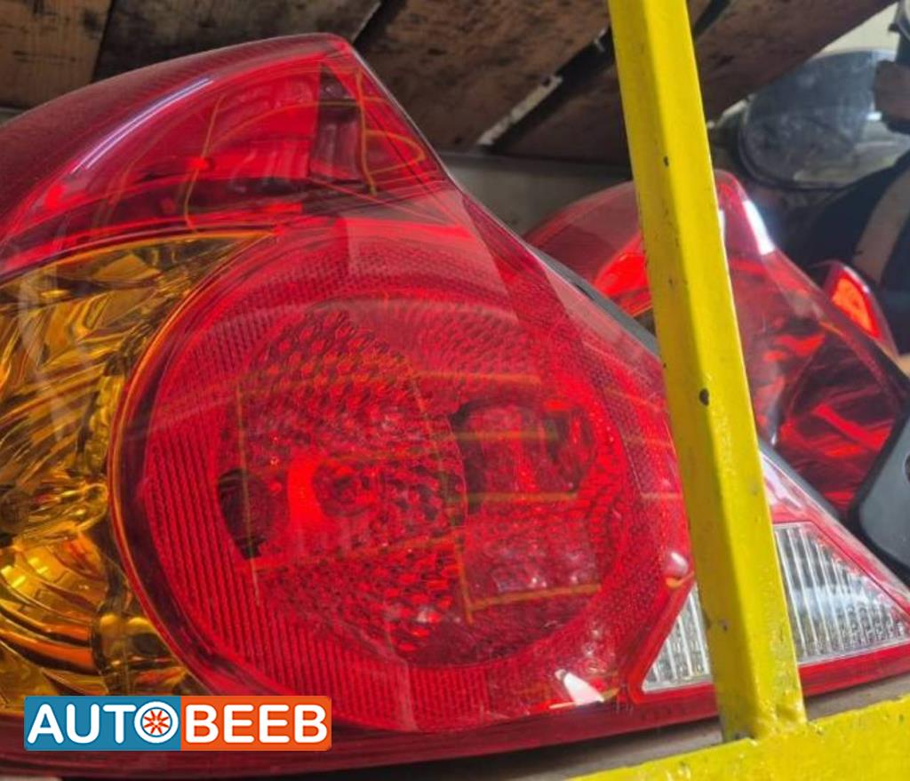 ضوء خلفي يمين شمال كيا سبكترا 2000 2001