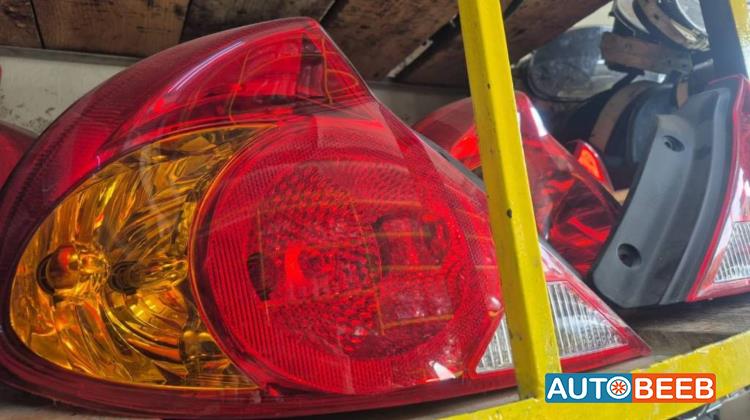 ضوء خلفي يمين شمال كيا سبكترا 2000 2001