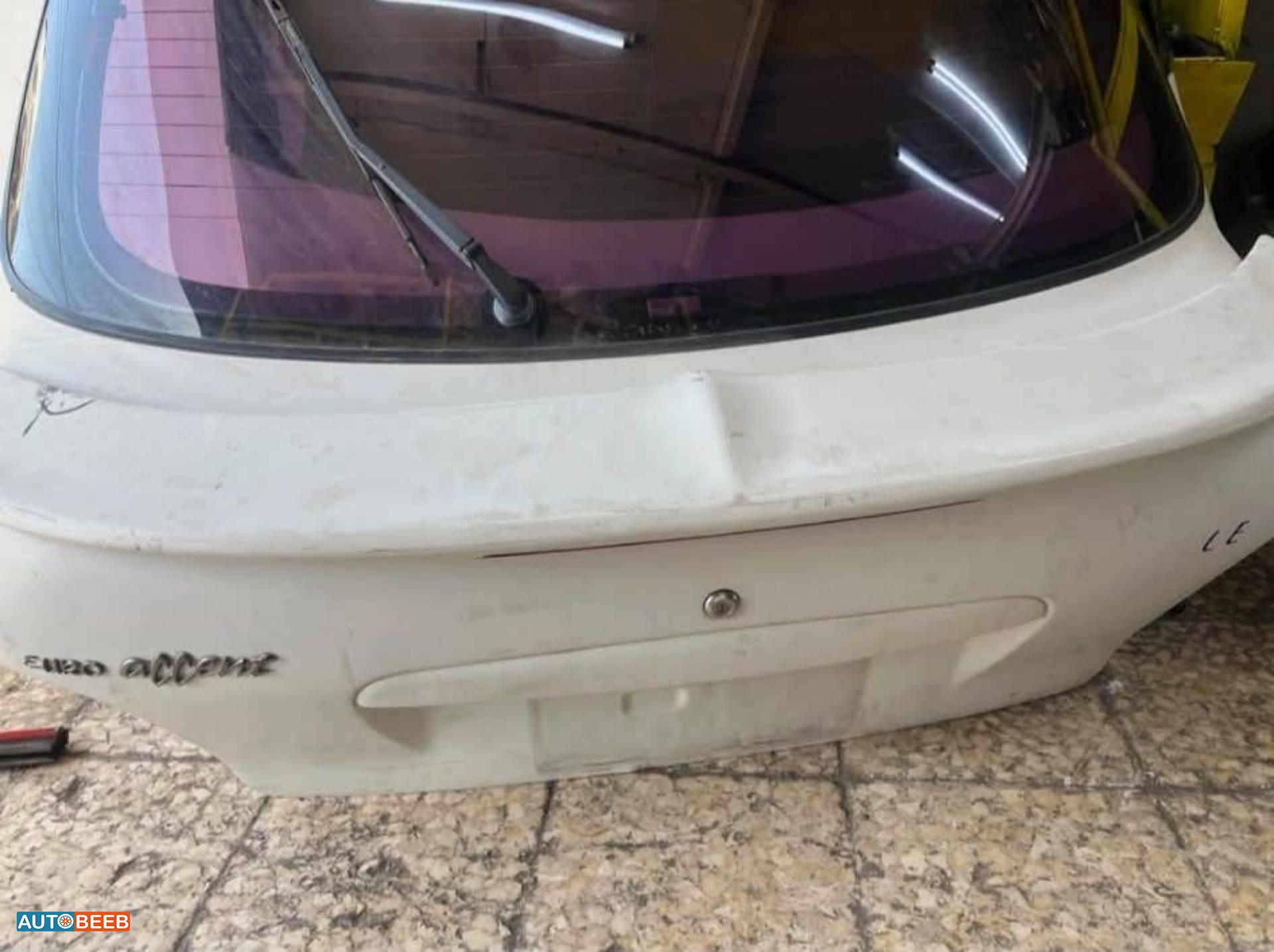 Body  Trunk Hyundai Accent