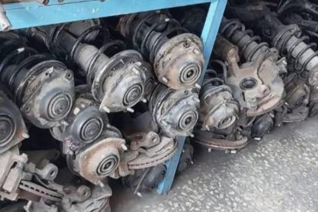  Shock Absorber Hyundai Elantra