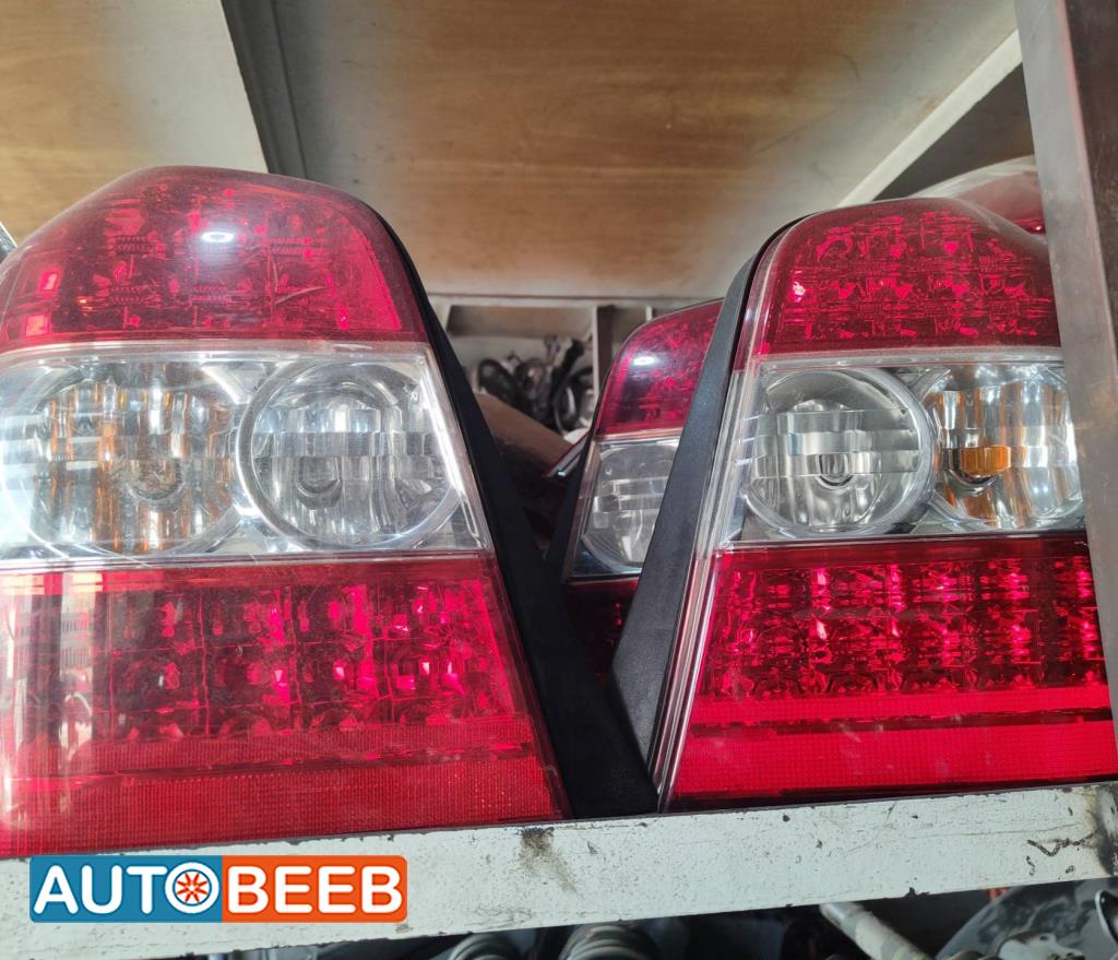 ضوء خلفي يمين شمال تويوتا هايلاندر 2005 2006