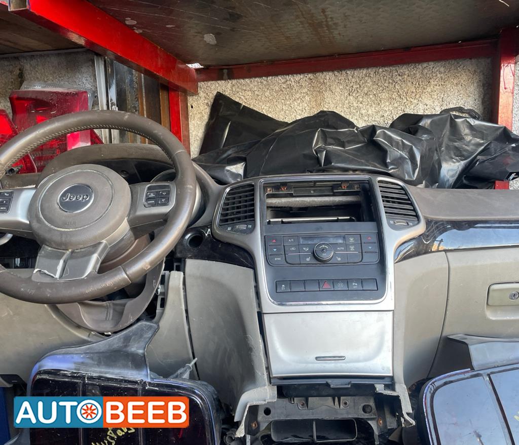 Cabin  Dashboard Jeep Cherokee