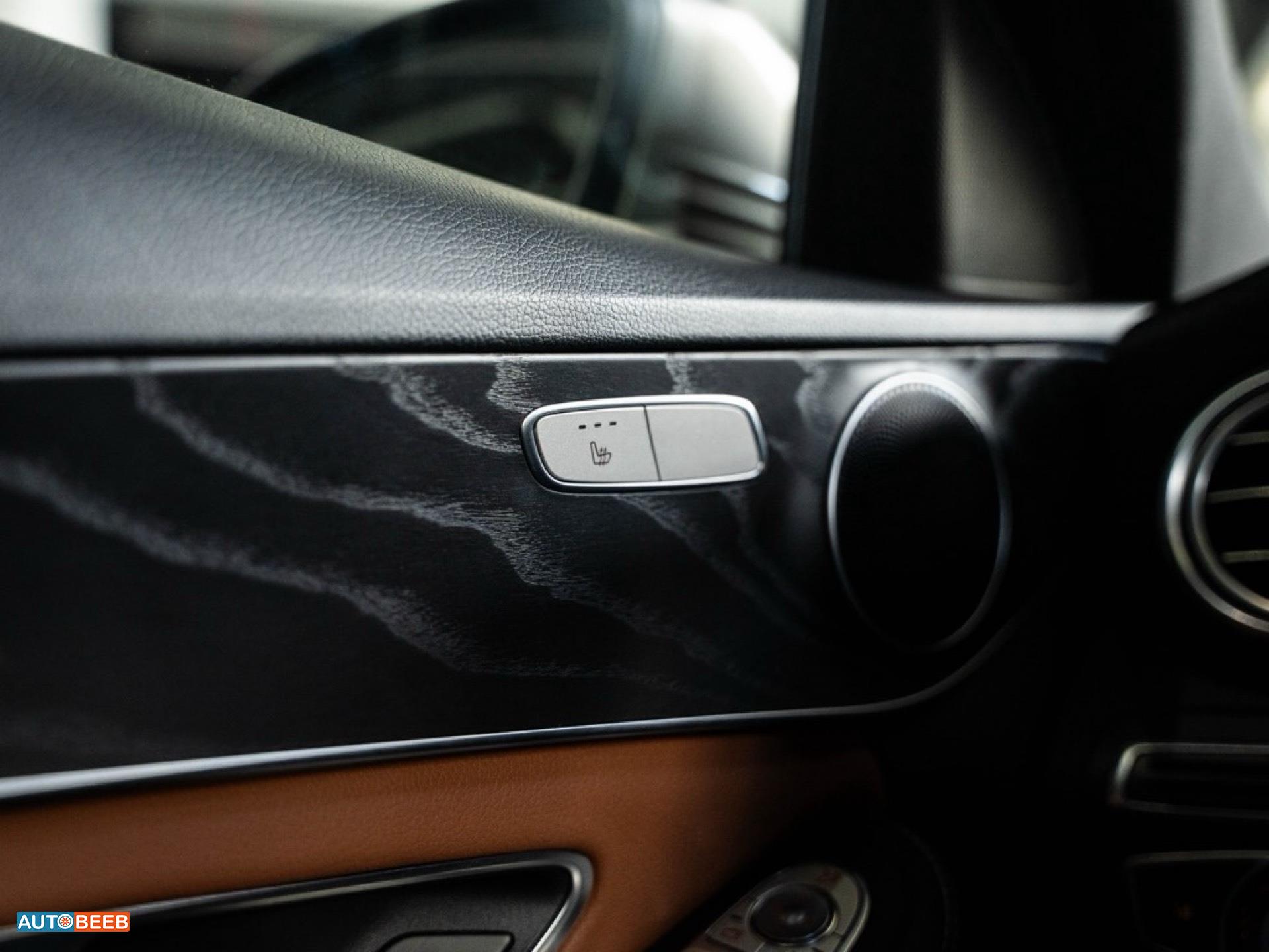 مرسيدس بنز C200 2020