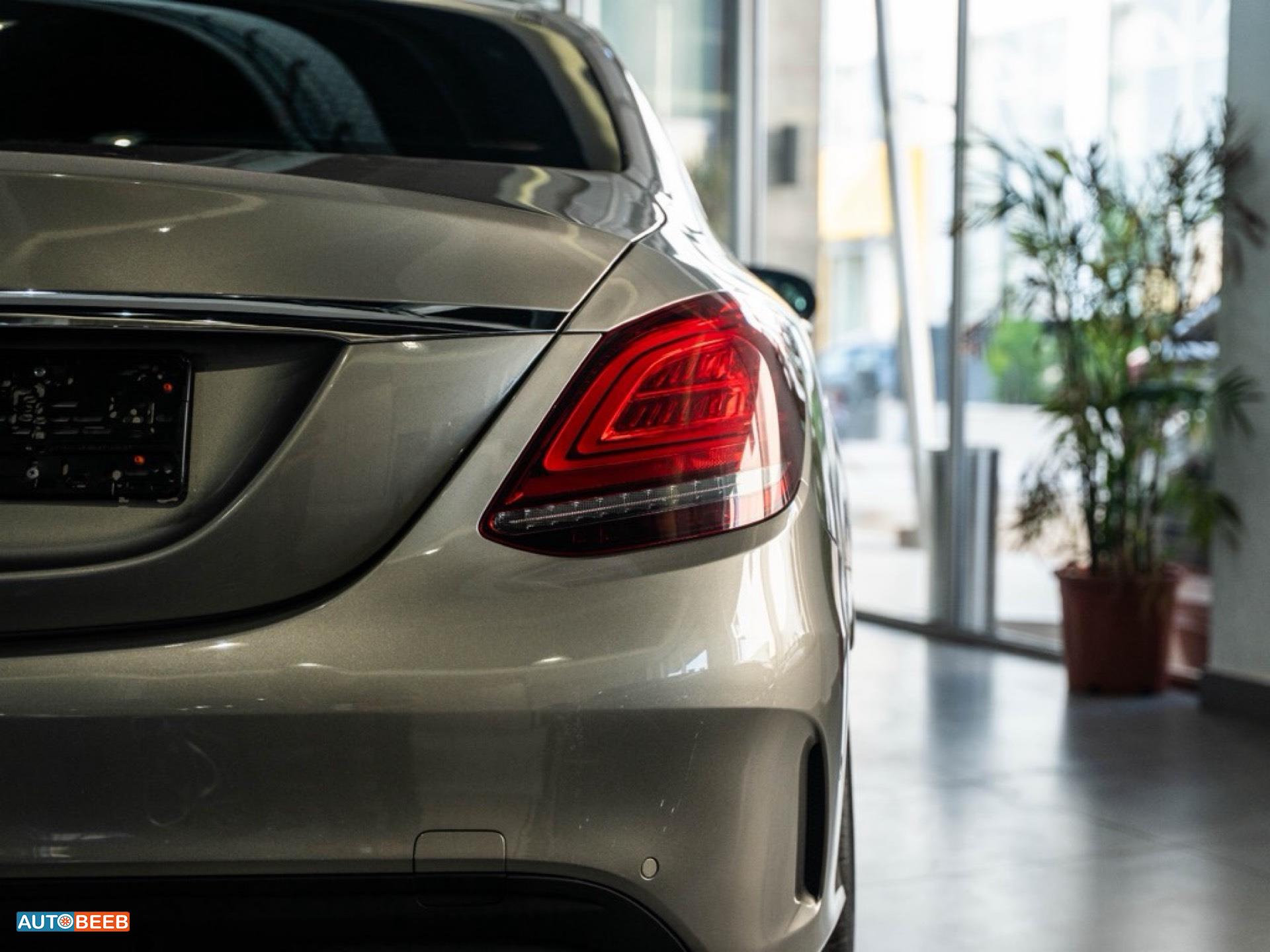 مرسيدس بنز C200 2020