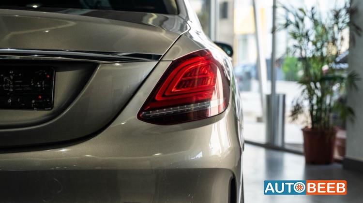 مرسيدس بنز C200 2020